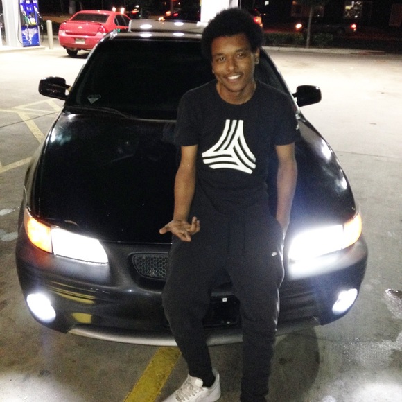 Meet your Posher, Mickel - Picture 1 of 1